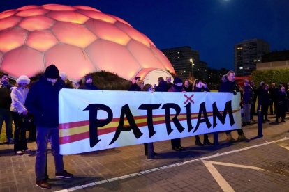 Concentración de Patriam contra Óscar Puente frente a la Subdelegación del Gobierno