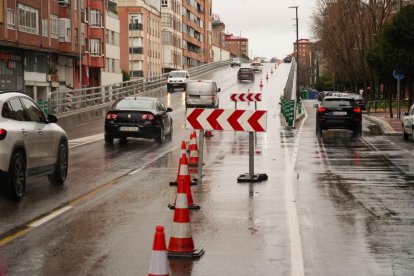 Corte de carril por obras en el puente Arco de Ladrillo