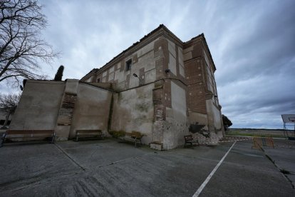 Estado de la iglesia de Gomeznarro.