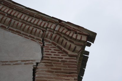 Estado de la iglesia de Gomeznarro.