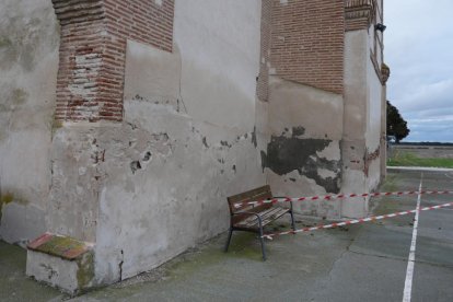 Estado de la iglesia de Gomeznarro.