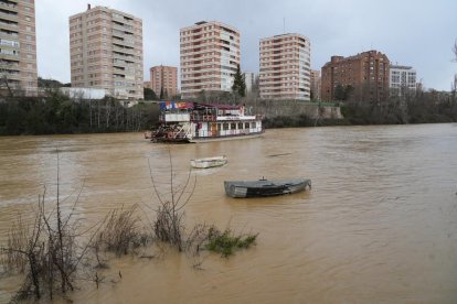 Crecida del río Pisuerga a su paso por Valladolid