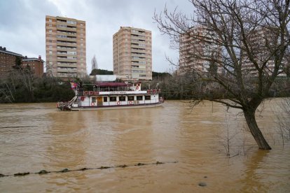 Crecida del río Pisuerga a su paso por Valladolid