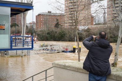 Crecida del río Pisuerga a su paso por Valladolid