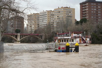 Crecida del río Pisuerga a su paso por Valladolid