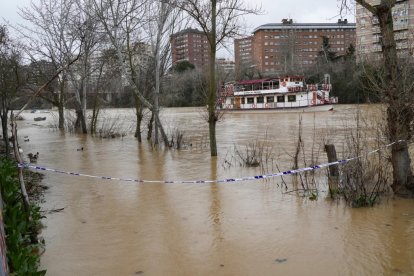 Crecida del río Pisuerga a su paso por Valladolid