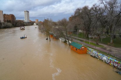 Crecida del río Pisuerga a su paso por Valladolid