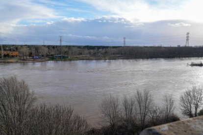 Crecida del Duero a su paso por San Miguel del Pino y Tordesillas