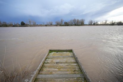 Crecida del Duero a su paso por San Miguel del Pino y Tordesillas