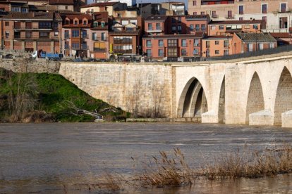 Crecida del Duero a su paso por San Miguel del Pino y Tordesillas