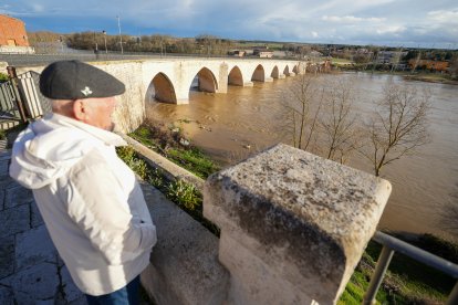 Crecida del Duero a su paso por San Miguel del Pino y Tordesillas