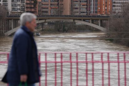 Subida del caudal del Pisuerga a su paso por las Moreras.