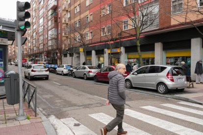 La calle vallisoletana mitad centro, mitad vía