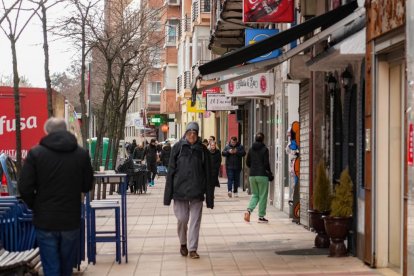 La calle vallisoletana mitad centro, mitad vía