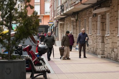 La calle vallisoletana mitad centro, mitad vía