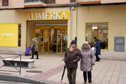 La calle vallisoletana mitad centro, mitad vía