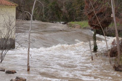 El río Duratón a su paso por Rábano y Peñafiel en Valladolid