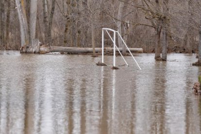 El río Duratón a su paso por Rábano y Peñafiel en Valladolid