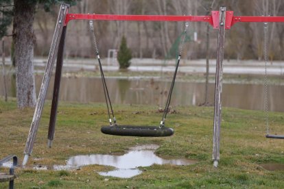 El río Duratón a su paso por Rábano y Peñafiel en Valladolid