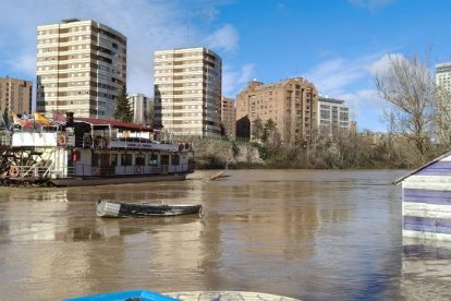 El río Pisuerga a su paso por la capital vallisoletana.