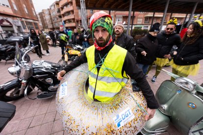 Desfile Motero de Carnaval.