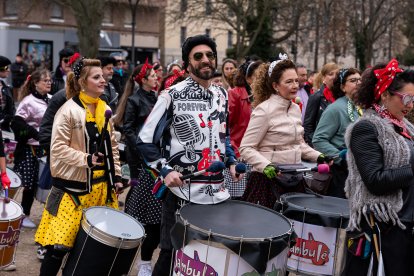 Batucada Escola Sambulé en Poniente