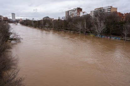 Crecida del rio Pisuerga