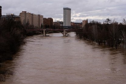 Crecida del rio Pisuerga
