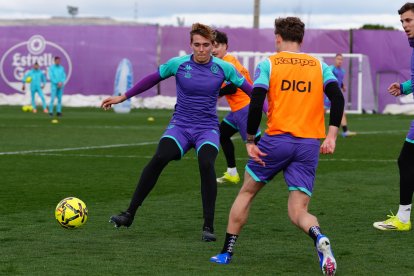 Primer entrenamiento del Real Valladolid con Fran Escribá al frente.