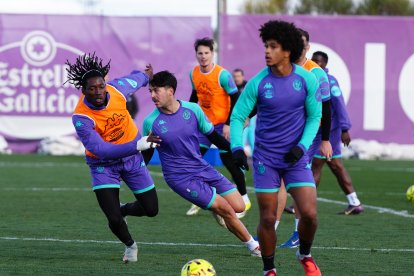Primer entrenamiento del Real Valladolid con Fran Escribá al frente.