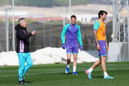 Primer entrenamiento del Real Valladolid con Fran Escribá al frente.