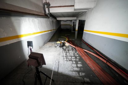 Casas y calles afectadas por la crecida del río Duero