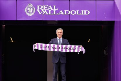 Presentación de Fran Escribá como nuevo entrenador del Real Valladolid.