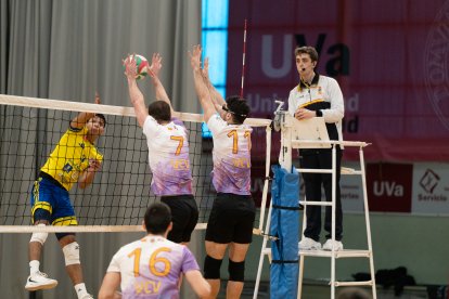 Imagen del UVA VCV ante el SUAC Canarias en Fuente la Mora.