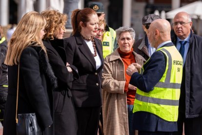 Simulacro de un accidente de tráfico en la Plaza Mayor