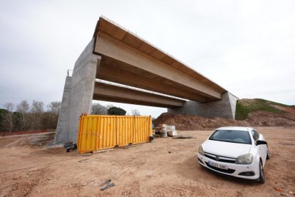Obras del viaducto sobre el Duero a su paso por Quintanilla de Arriba.