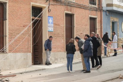 Siete Iglesias de Trabancos. Edificio derrumbado en la plaza Mayor.