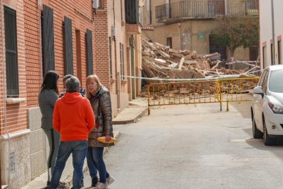Siete Iglesias de Trabancos. Edificio derrumbado en la plaza Mayor.