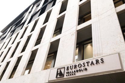 Fachada del hotel Eurostars Valladolid 5 tras la rehabilitación del edificio de la calle Constitución.