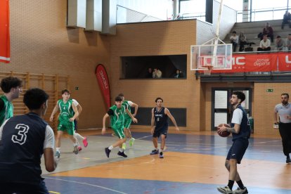 Baloncesto en el Trofeo Rector 2026.