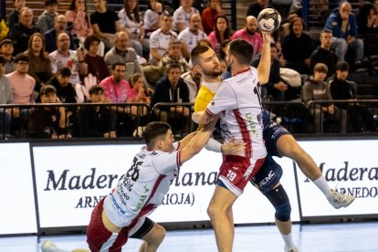 Imagen del BM Logroño La Rioja-Recoletas Atlético Valladolid.