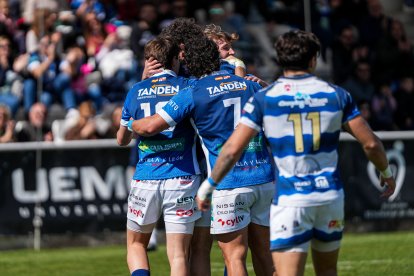 Una acción del partido entre VRAC y Huesitos La Vila.