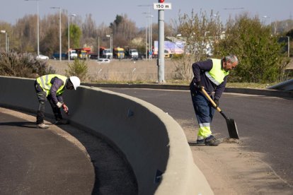 Trabajos en las salidas de la VA-20