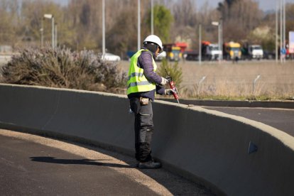 Trabajos en las salidas de la VA-20