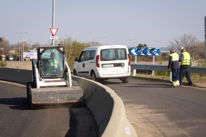 Trabajos en las salidas de la VA-20