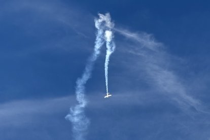 Acrobacias aéreas en el aeródromo La Matilla.