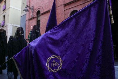 Un momento del Viacrucis procesional en el Miércoles Santo de la capital vallisoletana.