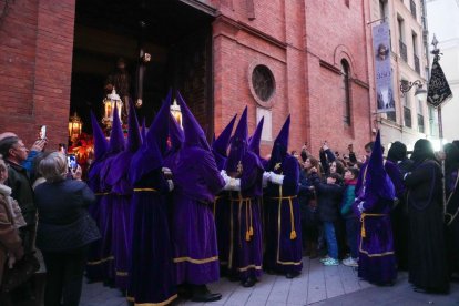 Un momento del Viacrucis procesional en el Miércoles Santo de la capital vallisoletana.