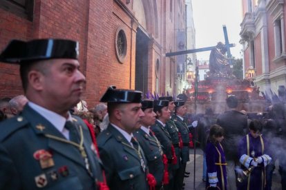 Un momento del Viacrucis procesional en el Miércoles Santo de la capital vallisoletana.