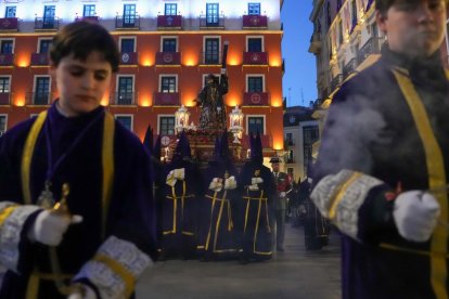 Un momento del Viacrucis procesional en el Miércoles Santo de la capital vallisoletana.